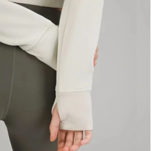 Lululemon Scuba Full-Zip Cropped Hoodie in Bone size 4 - Picture 3 of 9